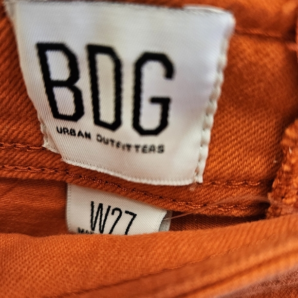 Urban Outfitters BDG Cropped Kick Coral Jeans NEW - Picture 6 of 8